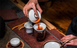 经常喝茶好处多多，但这4种茶最好不要喝，不养生还很容易致病