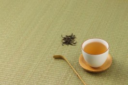 两大茶企冲击A股上市——普洱茶新时代的开启