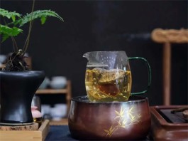 春雨连绵湿气重，应季而饮茶，祛湿驱寒不用愁