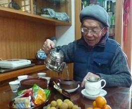 中国第一个茶学博士点是谁创建的？是刘祖生