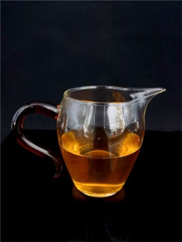 茶的粘稠度是什么？指茶汤浓厚且带粘黏性