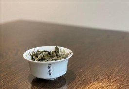 泡茶实录，从第一冲到第四冲，该如何用盖碗冲泡白茶白牡丹？