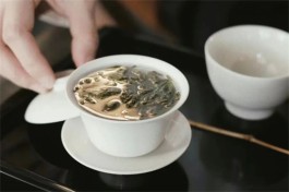 人生就像一杯茶，苦尽甘来