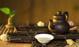 茶从来不说话，生命从来不喧哗