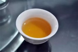 一壶茶，三杯酒，清淡生活