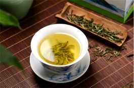 龙井茶和茉莉花茶哪个好喝 龙井茶和茉莉花茶各有特色