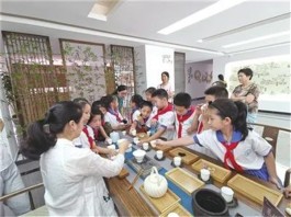 藏身社区的“共享茶桌”