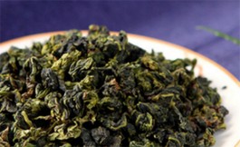 乌龙茶和绿茶的区别是什么（乌龙茶和绿茶的制作工艺的区别）