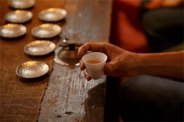 茶有浮沉，人有得失，每一道茶都是人生