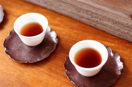 喝普洱茶的好处这么多，现在才喝茶算晚吗？