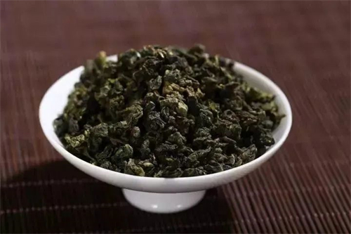 乌龙茶属于绿茶还是红茶？